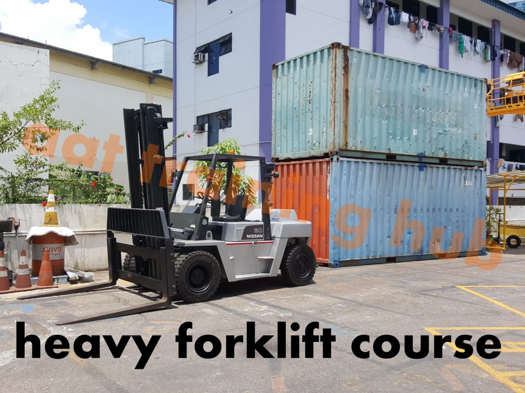 Best Operate Heavy Forklift Course in Singapore Achieve in 2 days!